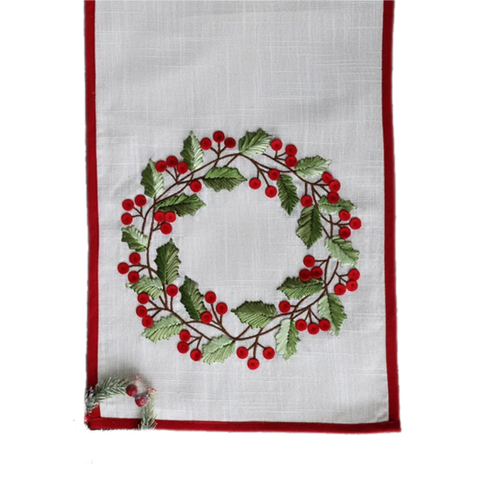 Berry Wreath Table Runner