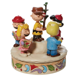 Charlie Brown And Friends Around Christmas Figurine