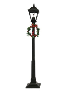 Byers Choice: Electric Flicker Lamp Post
